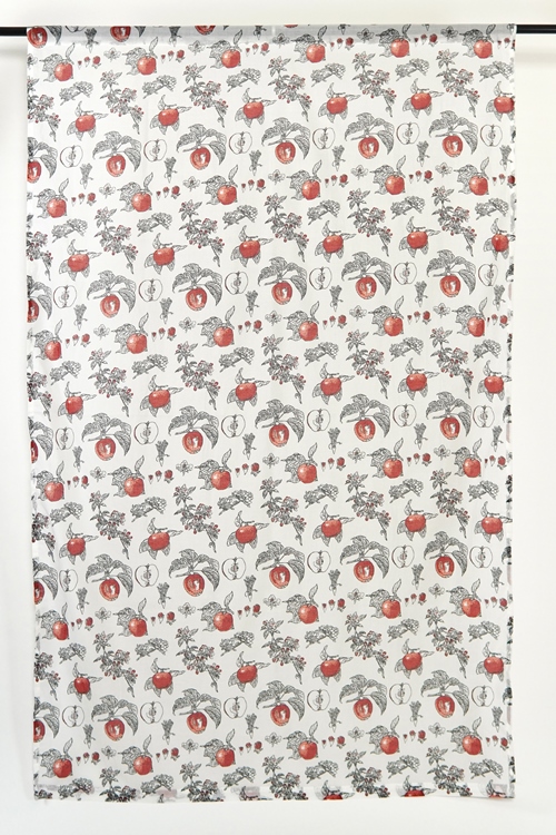 アップルプラント　タペストリーカーテン