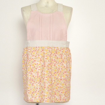 ルシィ　キッズエプロンＭ