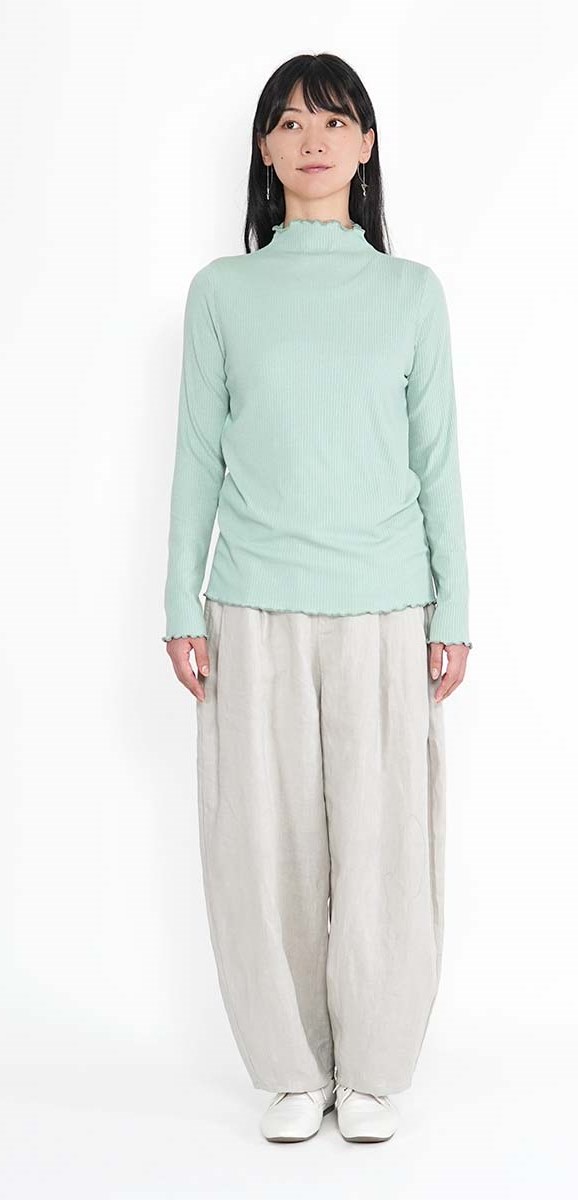 リブカット　ハイネックプルオーバー