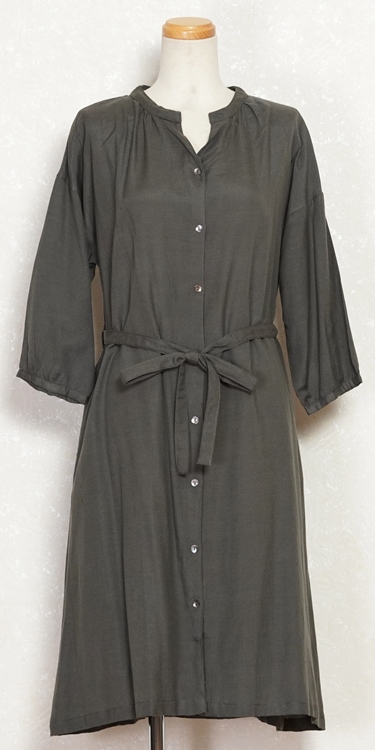 ミルフィーユ　　前開きワンピース