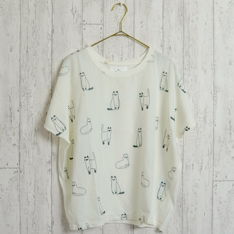 刺繍猫　プルオーバー