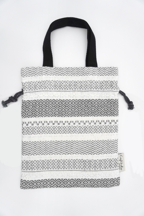 パラヴィ　A4巾着バッグ