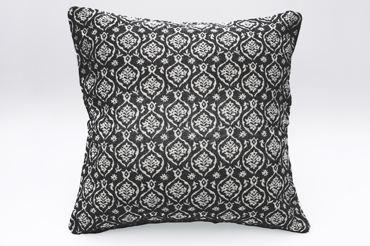 エスワリ　クッションカバー