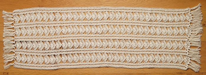 クロシェットライン　テーブルランナー