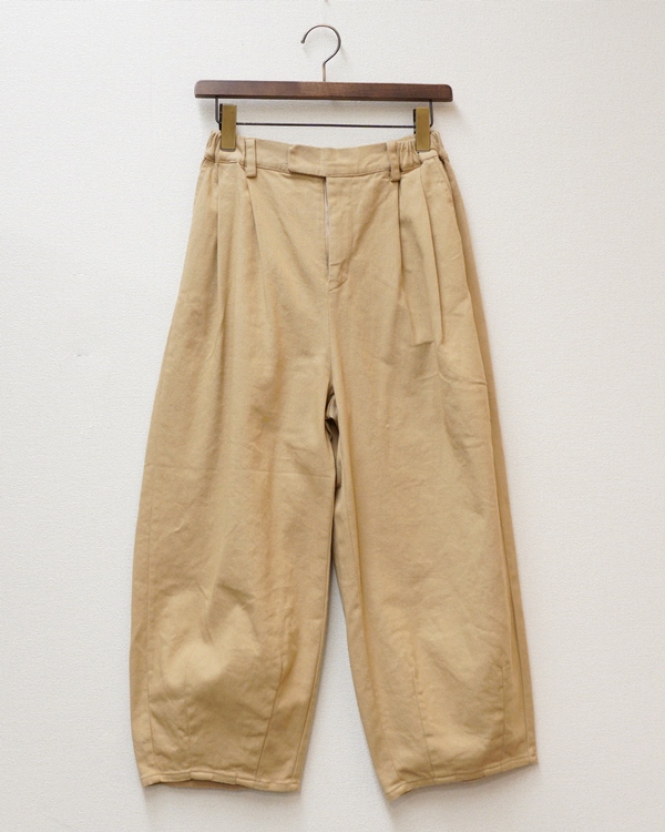 ツイルパンツ　バルーンパンツ