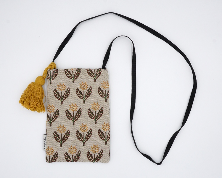 アミン　ポシェット