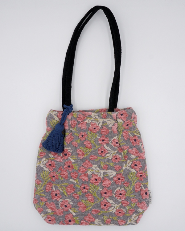 マニ　ショルダーバッグ