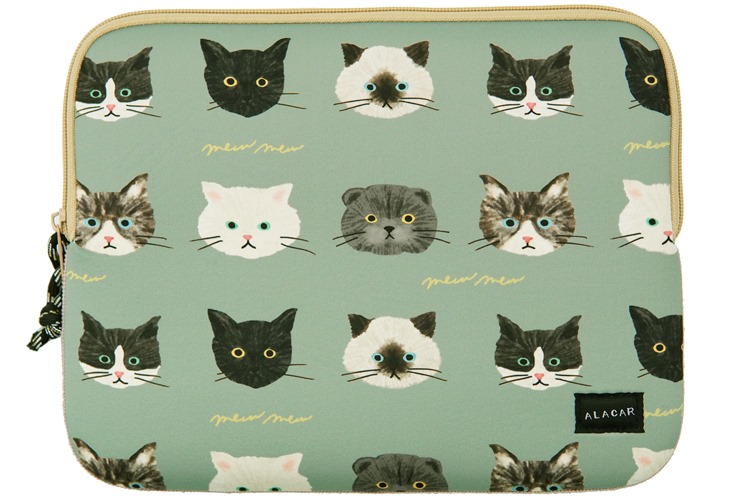 ミュウミュウ　ケースＭ