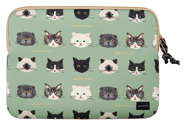 ミュウミュウ　ケースＬ