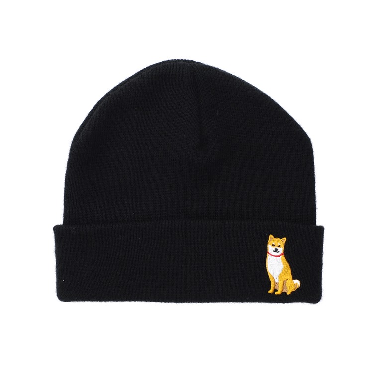 シバオスワリニット　刺繍ニット帽