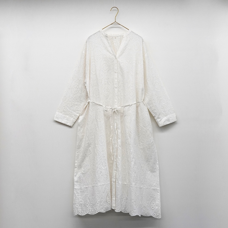 Ｓ４５１６　アントルメ　前開きワンピース