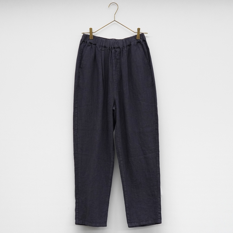 シャープ　ストレートパンツ