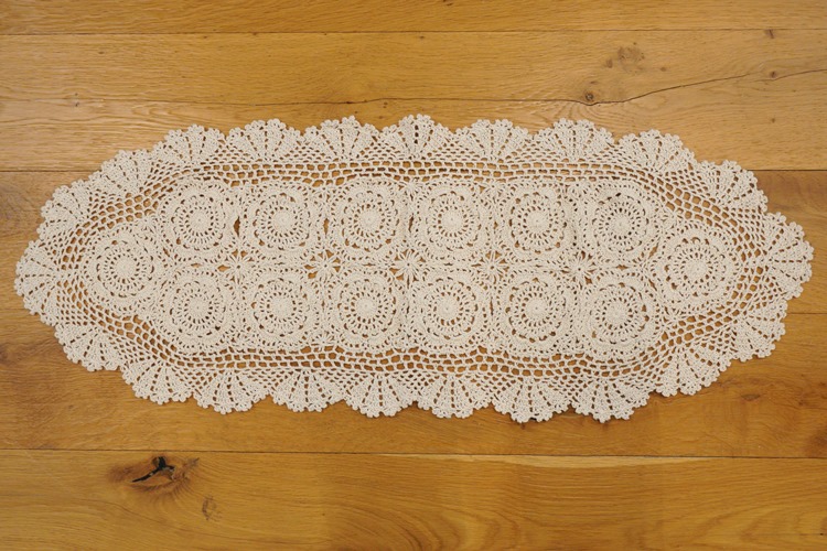 クロシェットブルーム　テーブルランナー