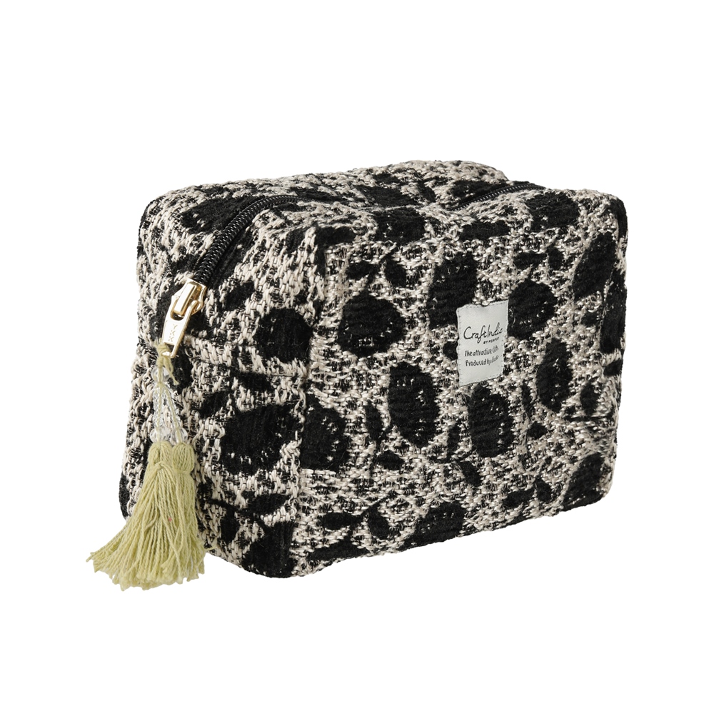 ラージャニ マチ付ポーチ