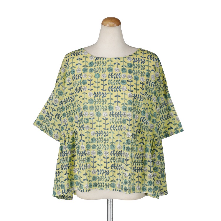 クミハナライト　2WAYプルオーバー