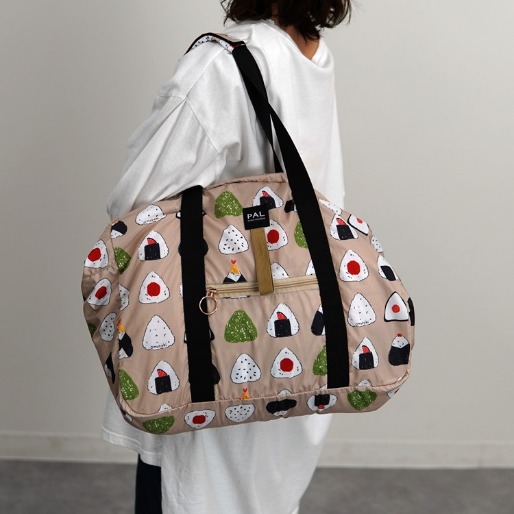 オムスビ　ボストンバッグ