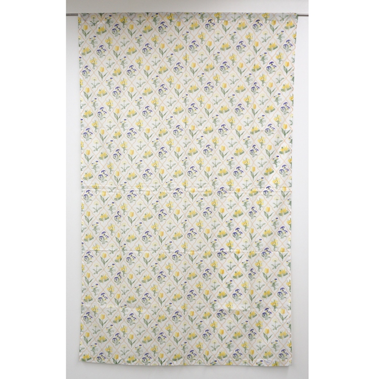 スプリングイエロー　タペストリーカーテン