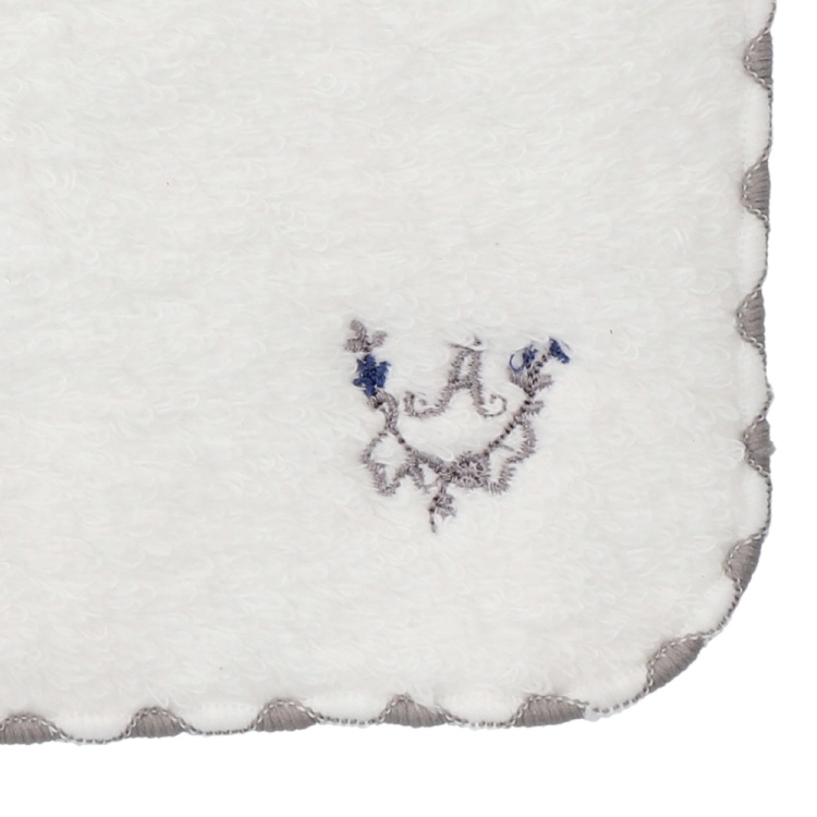 リボンイニシャル　ワンポイント刺繍タオル