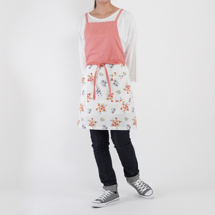 エメ　ショートエプロン